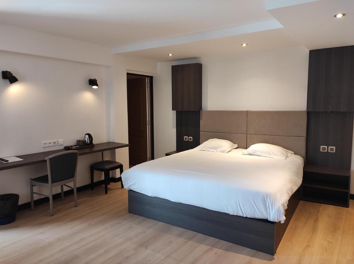 Modern'Hotel Valenciennes Exteriör bild